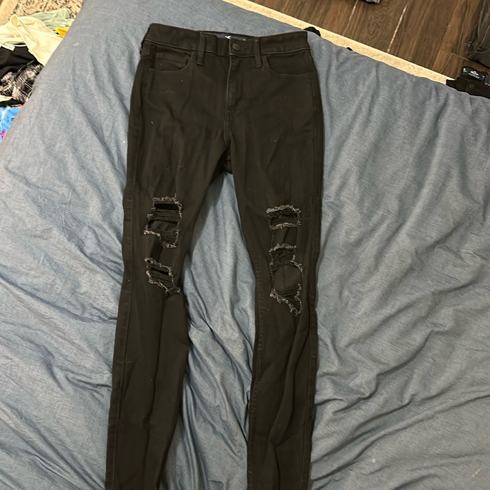 They don’t fit me anymore and only been worn once